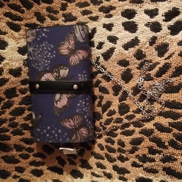 Fashion Cloth Butterfly Clutch with straps - Picture 3 of 8